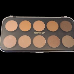 FOREVER 21 Bronzer Palette Matte and Shimmer Ten Colors NWOT